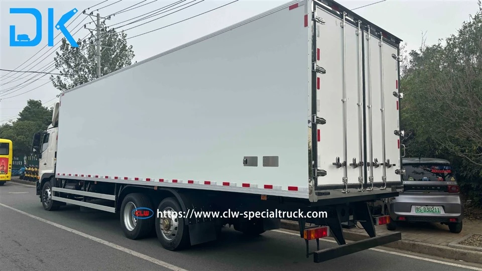 6x4 Hino Refrigerated Truck