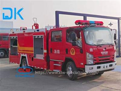 Isuzu 700P 3,55-тонная пожарная машина-цистерна с водой